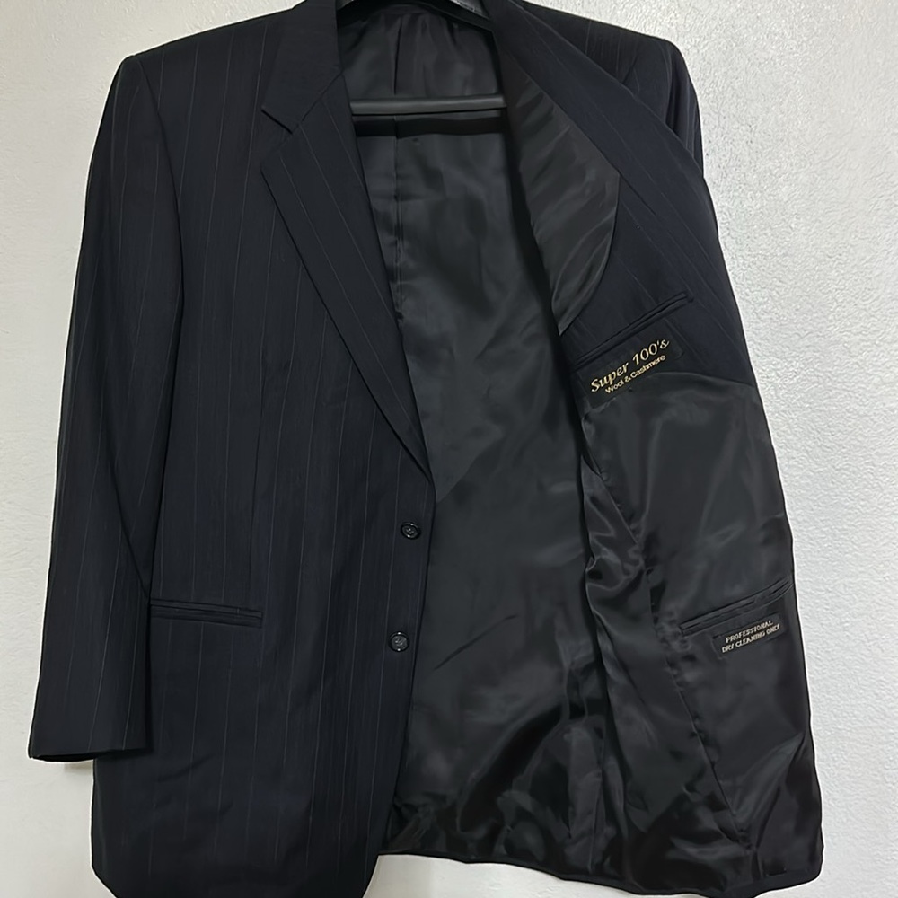 Dario Di Napoli 100% Wool and Cashmere 2 Pieces Suit, Striped Black Color. - Picture 3 of 16